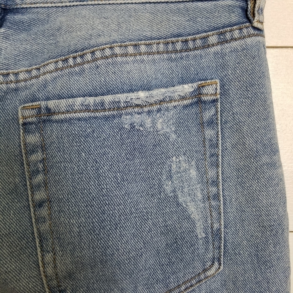 Pacsun Light Wash Distressed Destroyed Boyfriend Button Fly Raw Hem Crop Jean 25 - Picture 4 of 7